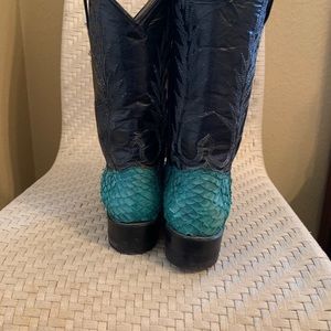 Women’s Cowboy Boots